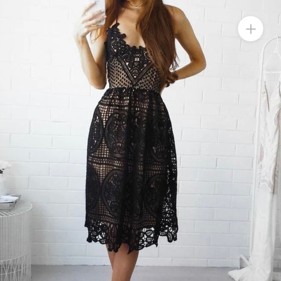 Women's Dresses Sling Lace Bare Back Dress - Picture 2 of 3